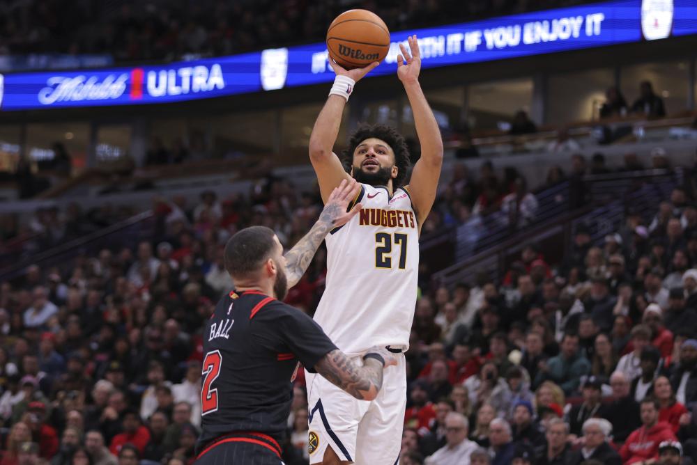 球跃升至更 球跃升至更