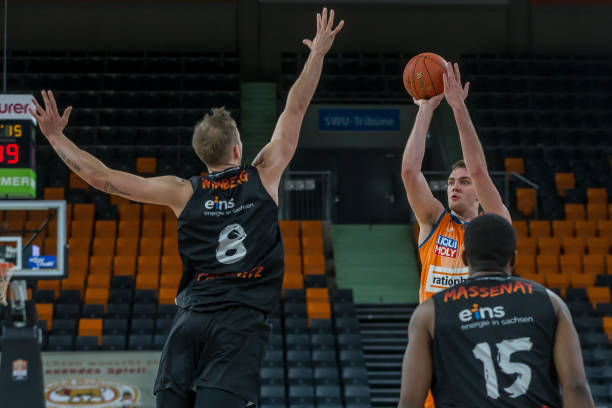 展现出了寻 展现出了寻